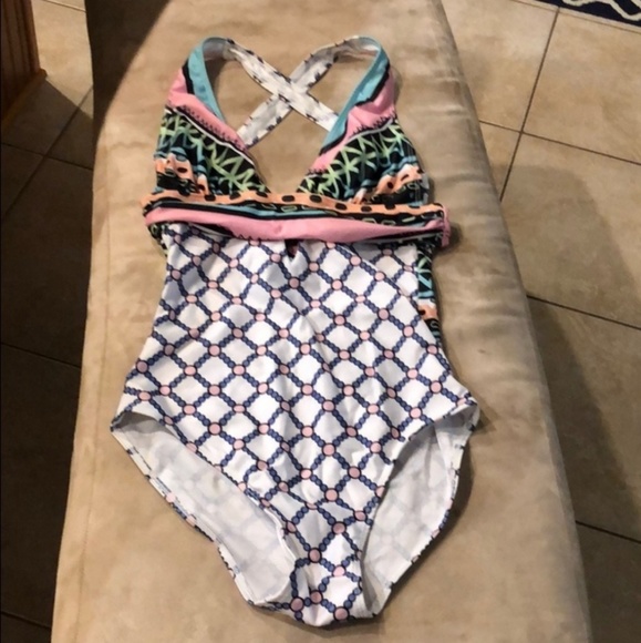 💛 Sexy v-neck swimsuit - Picture 4 of 5